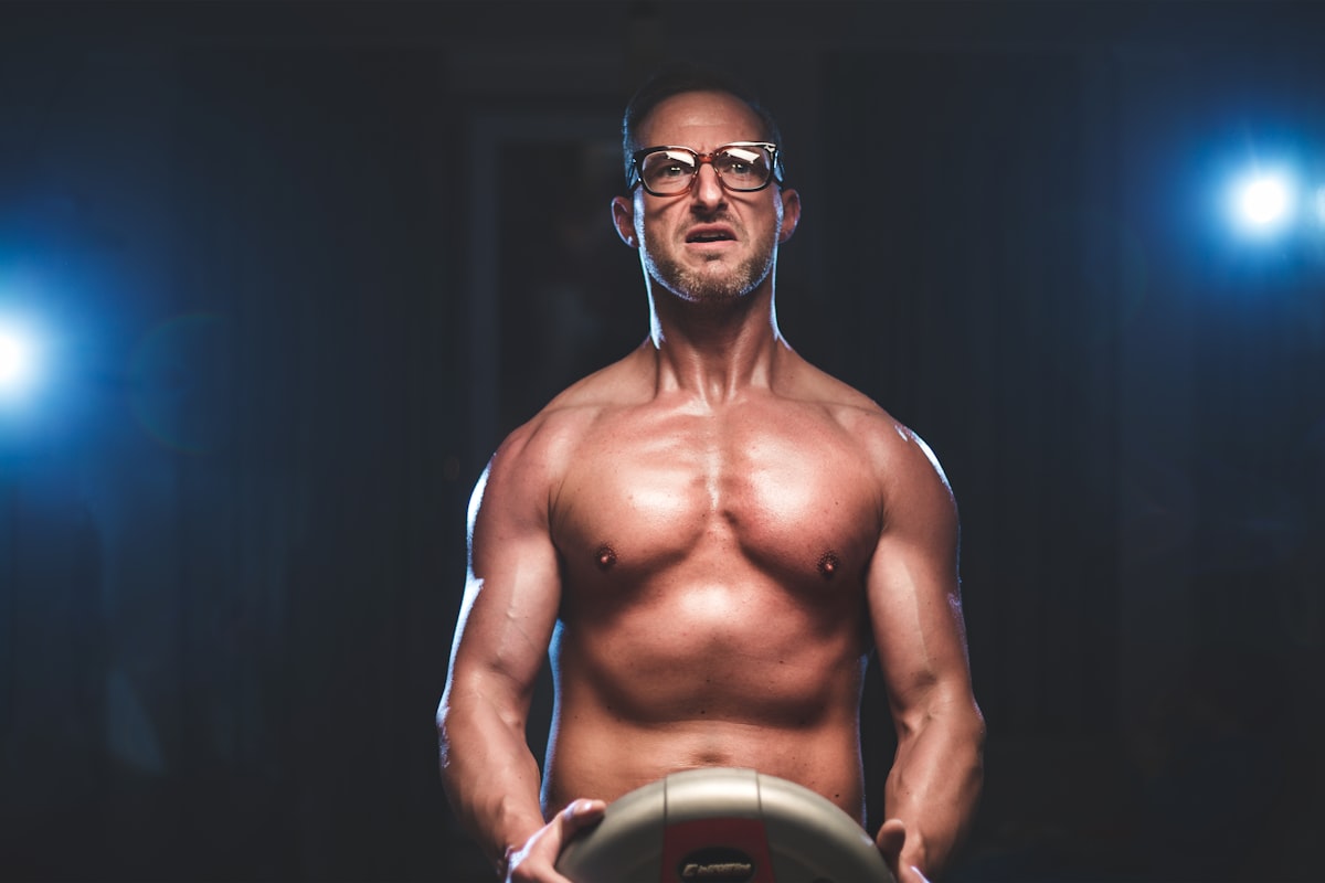 Protein and amino acids guide for men